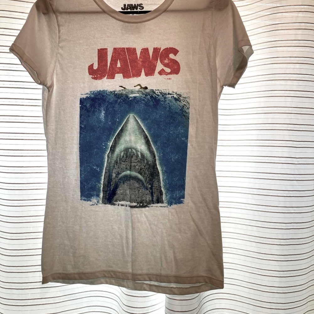 Jaws tshirt brand new